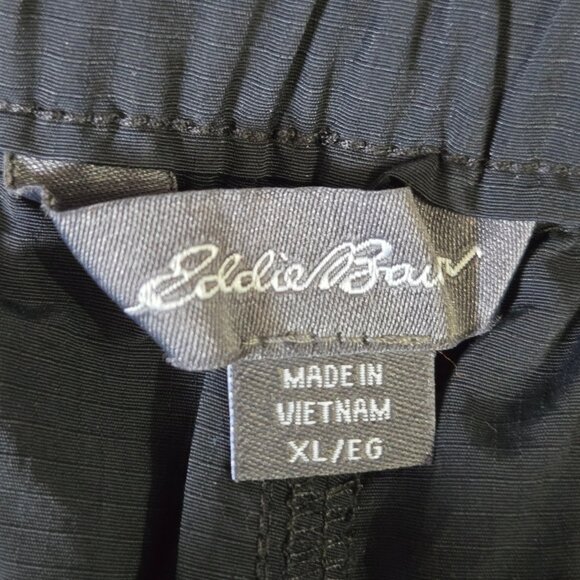 NWT Eddie Bauer Men’s Black Shorts – Size XL, Casual Outdoor Style - Picture 3 of 4